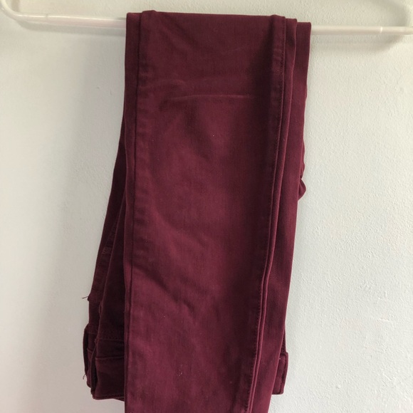 MAROON AMERICAN EAGLE JEANS - Picture 1 of 3